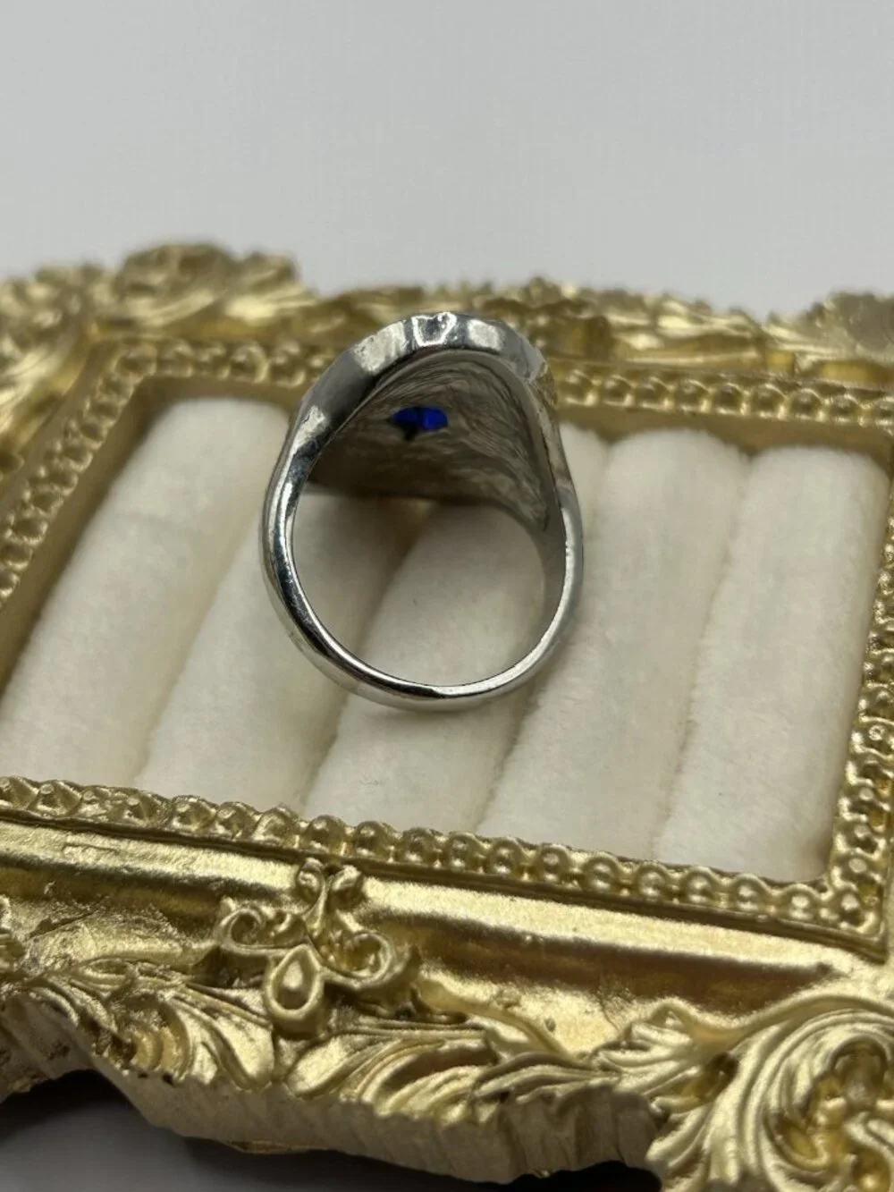 Vintage Style Silver Tone Blue Rhinestone Oval Cocktail Ring Size 8